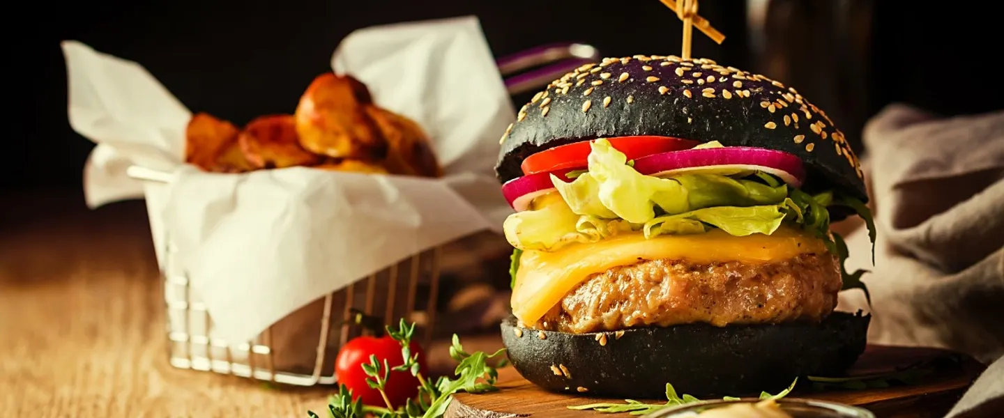 Discover the 10 most popular meals Americans love! 🍔🥗 #4 will surprise you! Dive into the delicious details! 😋✨