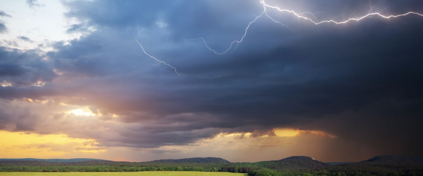 Weather influences us daily! 🌦️ Did you know lightning strikes the Earth 8 million times a day? #WeatherFacts #Meteorology